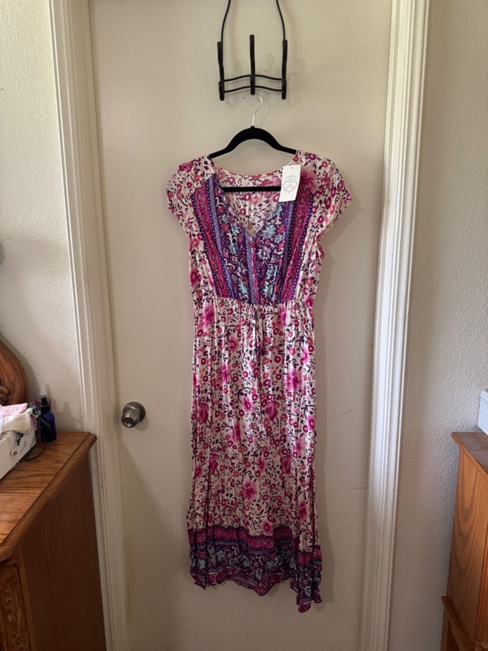 Bohemian Pink Floral Maxi Dress with V-Neck size M
